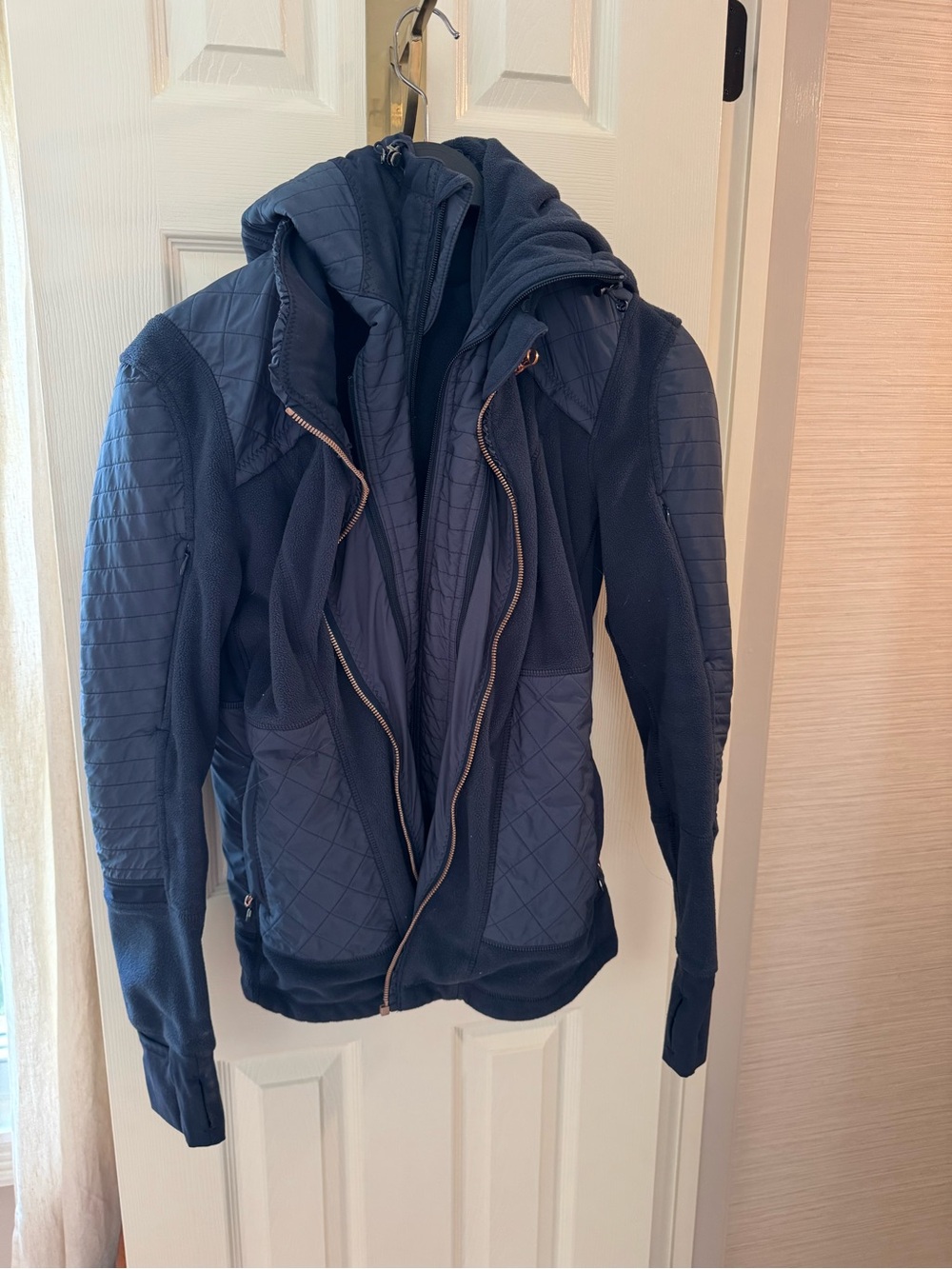 lululemon athletica Quilted Hybrid Hooded Jacket - Navy Blue